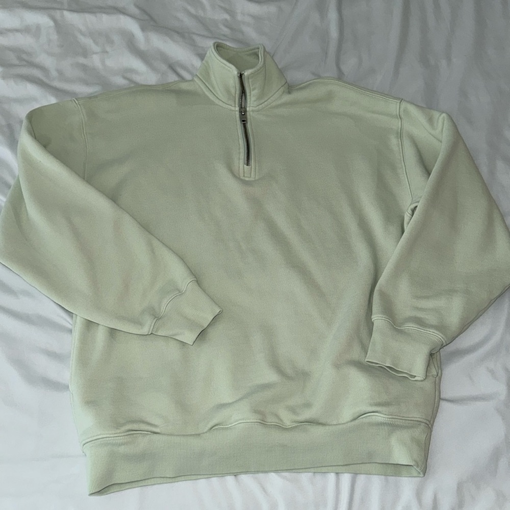 Aritzia TNA 1/4 zip